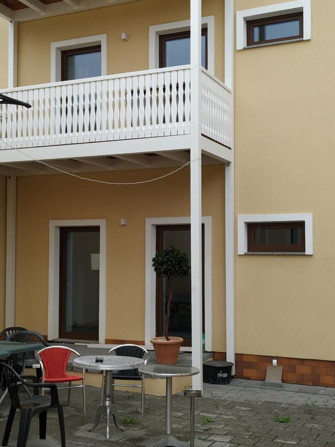 Mehrfamilien Haus Schkeuditz Exterior foto